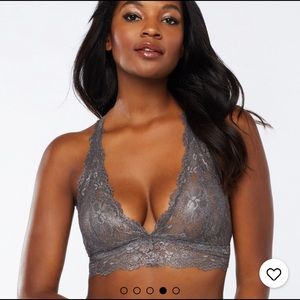 SavagexFenty Shimmery bralette ✨